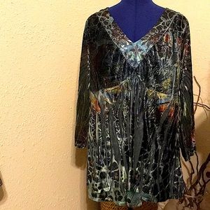 One World | PLUS | Tunic